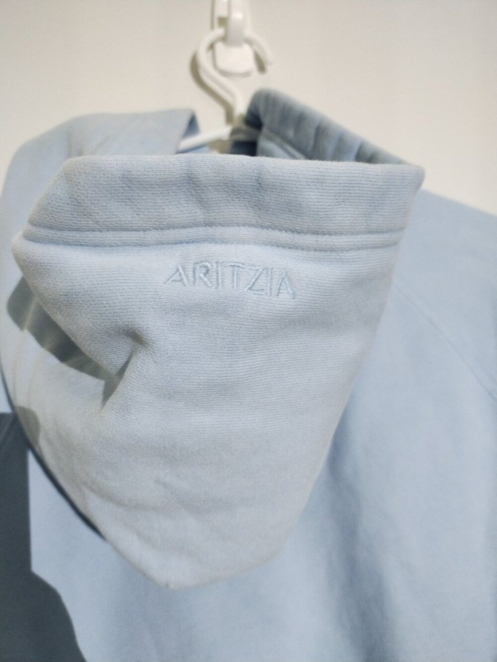 Light blue Mega fit Aritzia hoodie - Picture 2 of 5
